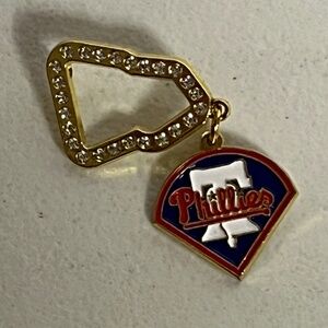 New Era Philadelphia Phillies logo Pin Brooch Baseball Pins Streetwear Hat